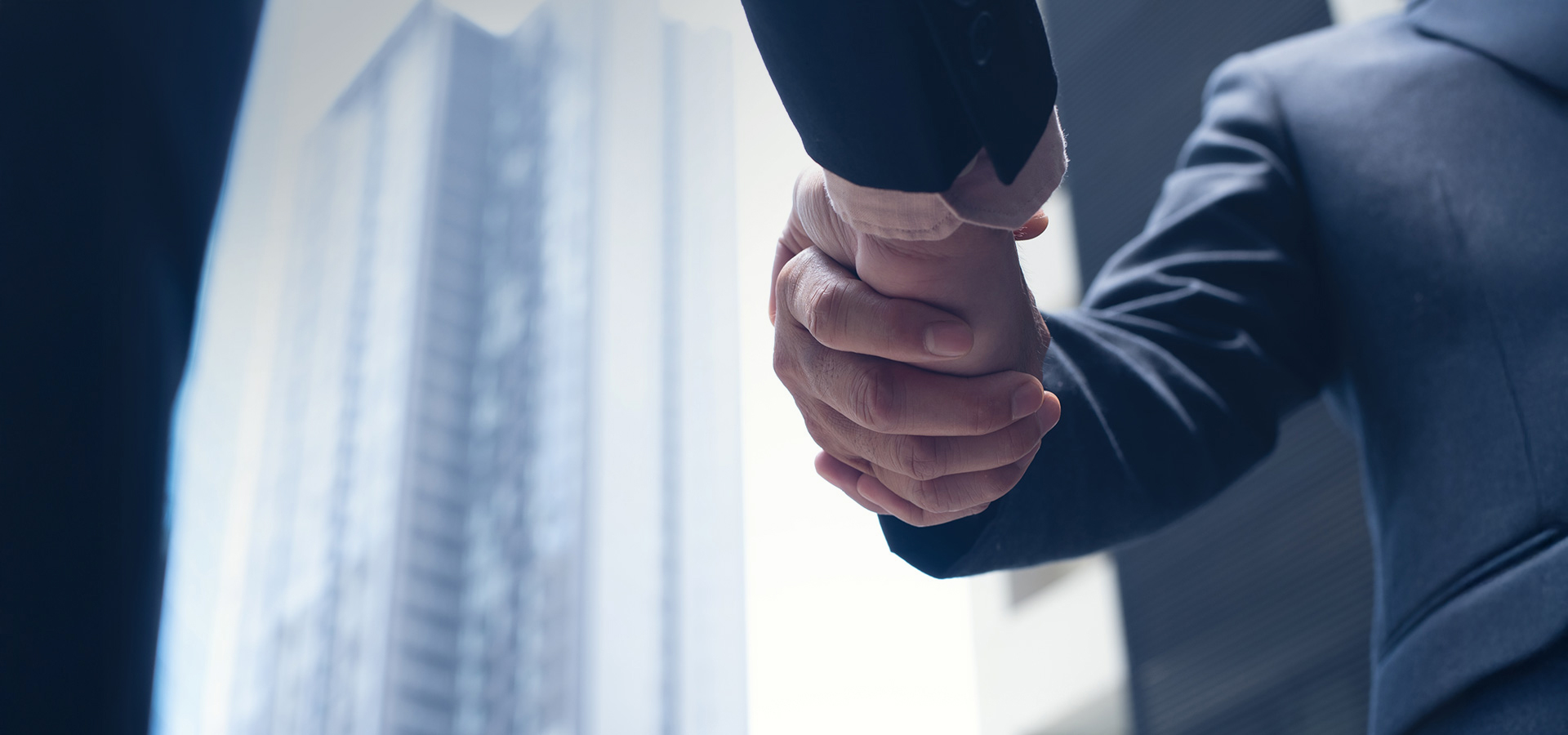 businessman shaking hands